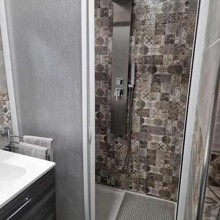 Casa Iris アパート ジェーラ